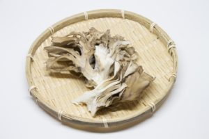 舞茸茶で便秘解消！副作用や効果的な飲み方は？